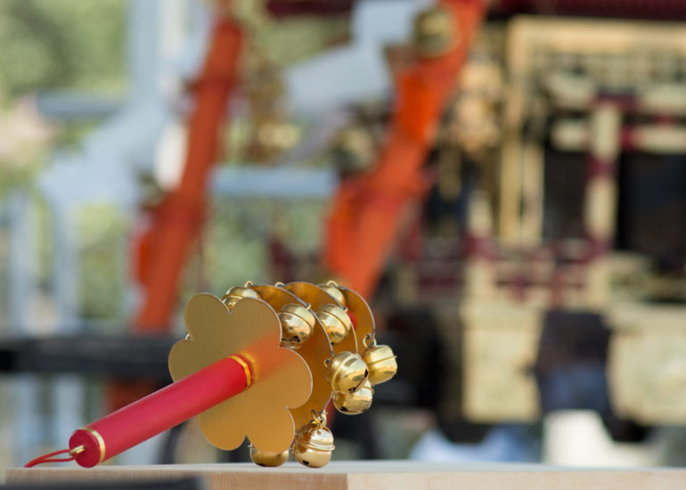 2018 Sakura Matsuri - Reverend Kuniko Kanawa leads students carrying a shrine in front of the U.S. Capitol Building.